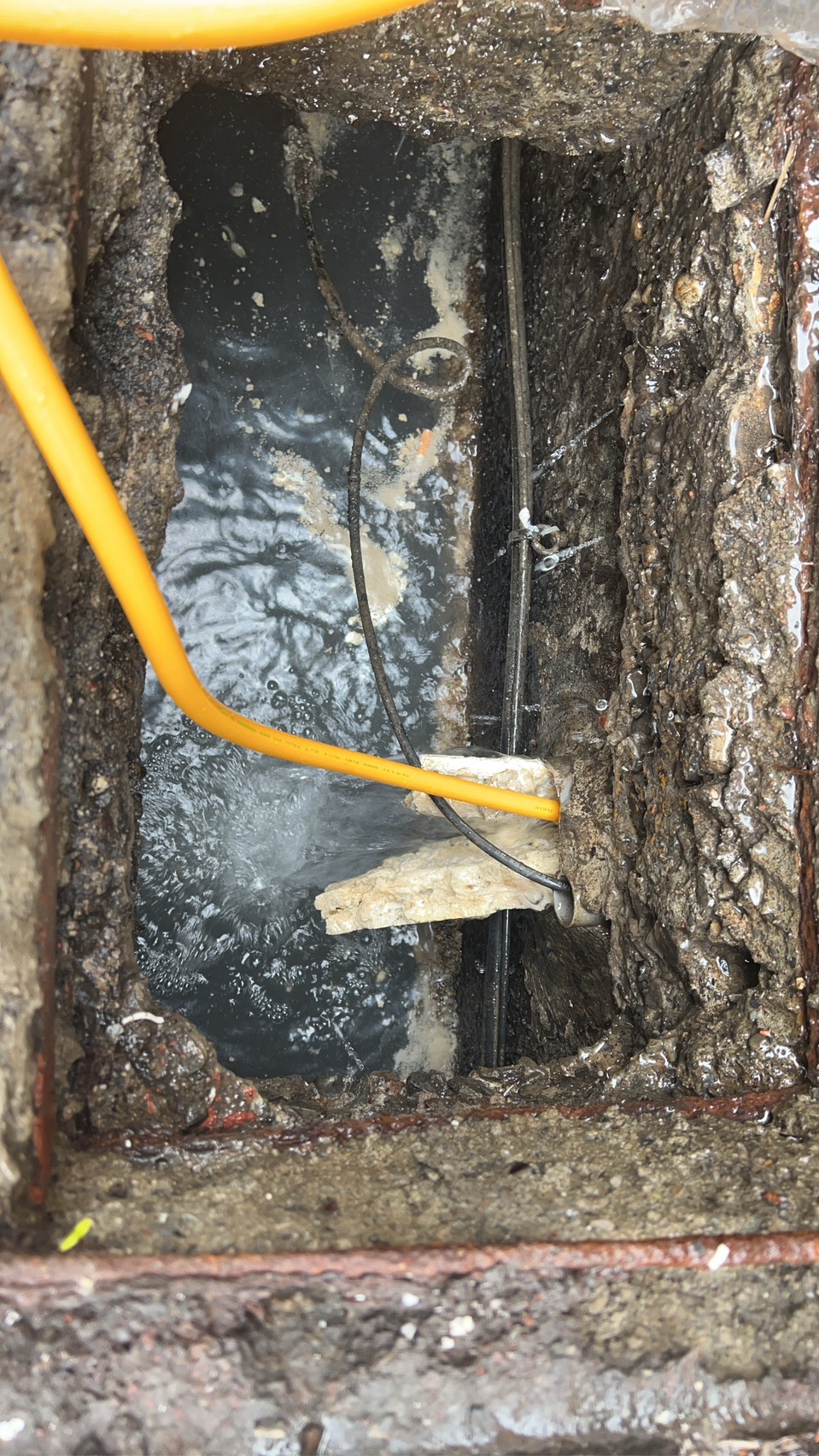 水刀清洗大油垢